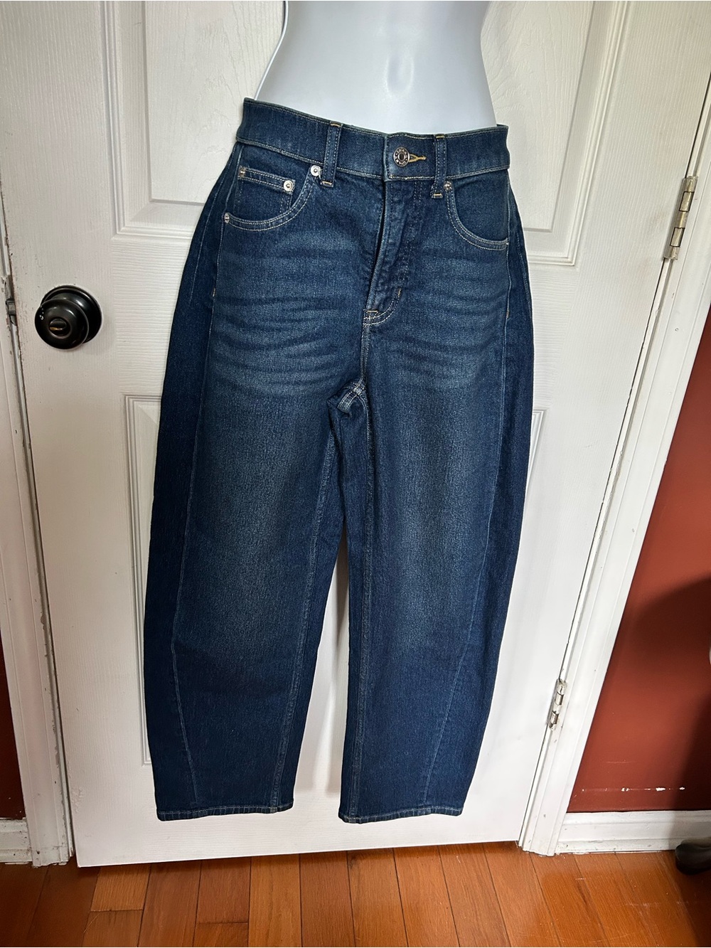 SPANXshape Authentic 360 Barrel Leg Jeans in Blue Size XS NWOT